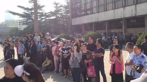 文化宫吃瓜事件视频,一场引发热议的网络风波